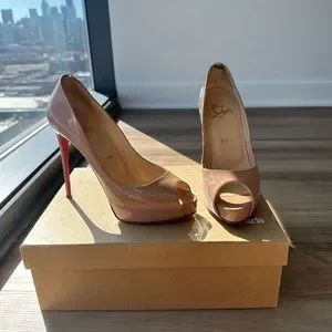 Christian Louboutin＊New Verv Prive 36 New Very Prive - 120 mm Platform pumps - Patent calf leather